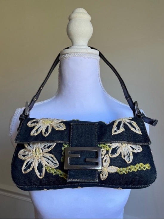 Fendi Handbags - Fendi Baguette Denim Raffia Bag